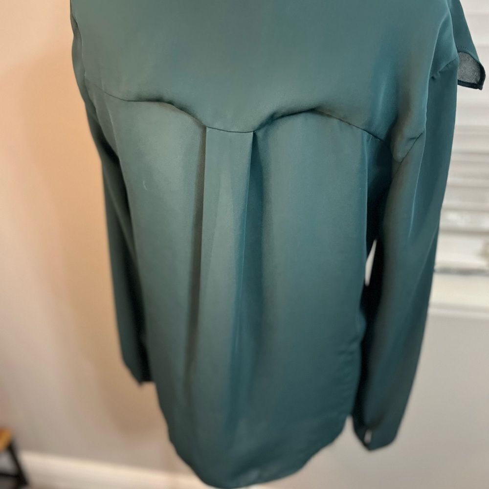 Parker Medium Green blouse with ruffles long sleeve - Picture 8 of 11